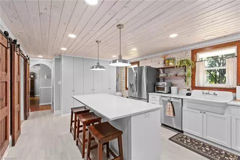Kitchen - 1859 Underpass Rd, Advance, NC 27006 photo 3 of 5