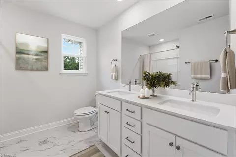 Bath - 4074 Stallion St, High Point, NC 27262 photo 3 of 3