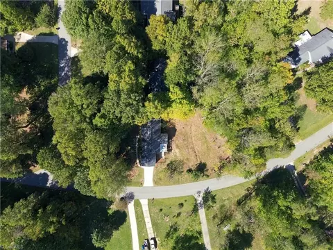 View/Area - 7500 Bartonshire Ct, Oak Ridge, NC 27310 photo 3 of 5