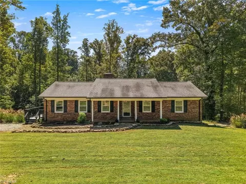 171 Jessie Reins Rd, Wilkesboro, NC 28697