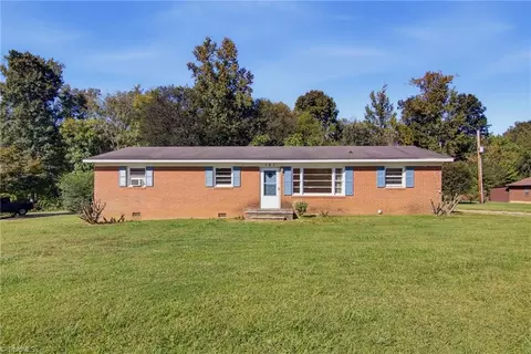 167 Brook Dr, Mocksville, NC 27028