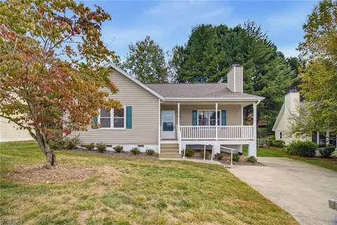 956 Heatherstone Dr, Winston Salem, NC 27104