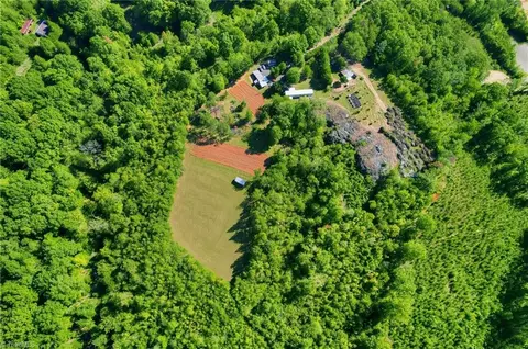 1158 Rockingham Lake Rd, Reidsville, NC 27320
