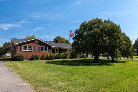 5131 Old Rural Hall Rd, Winston Salem, NC 27105