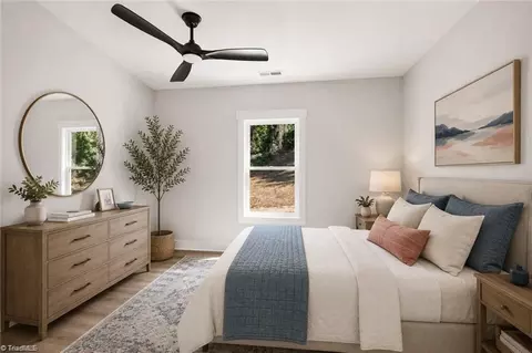 Bedroom - 137 Mcdaniel Rd, Advance, NC 27006 photo 2 of 10