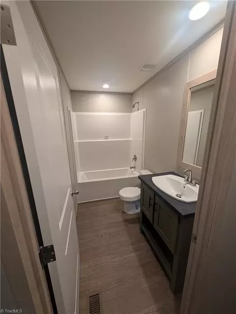 1424 Pineview Rd, Randleman, NC 27317 photo 9