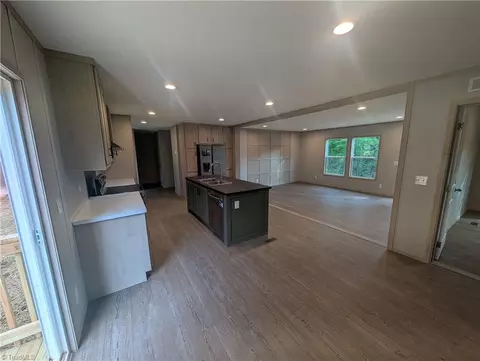 1424 Pineview Rd, Randleman, NC 27317 photo 7
