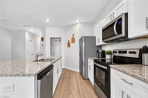 Kitchen - 5624 Carrington Ct, Trinity, NC 27370 photo 3 of 3