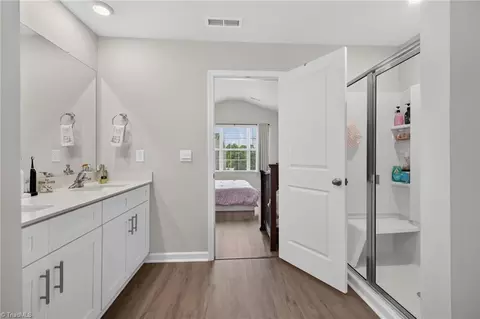Entry Way - 5624 Carrington Ct, Trinity, NC 27370 photo 2 of 2