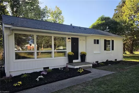 2709 Orange St, Greensboro, NC 27405