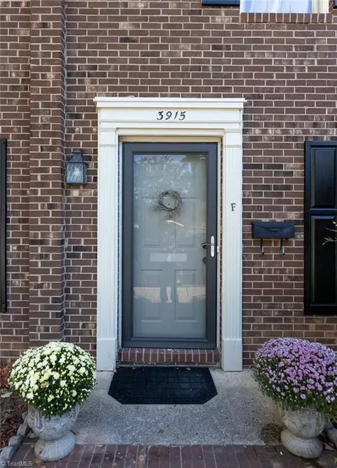 3915 Valley Ct #F, Winston Salem, NC 27106