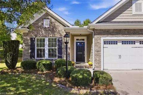 5795 Knoll Ct, Lewisville, NC 27023
