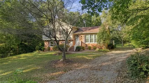 Exterior - 3701 Rolling Rd, High Point, NC 27265 photo 4 of 12