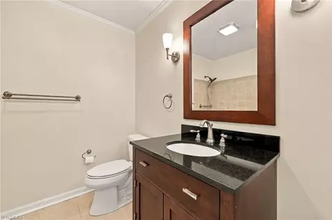 Bath - 3701 Rolling Rd, High Point, NC 27265 photo 3 of 4