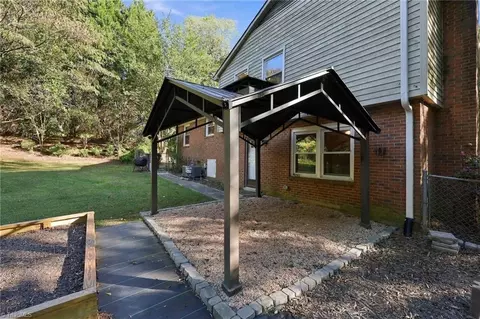 Exterior - 3701 Rolling Rd, High Point, NC 27265 photo 10 of 12