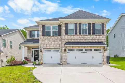 7388 Deerhurst Ln, Kernersville, NC 27284
