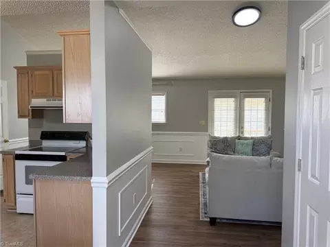 Entry Way - 1503 Manora Ct, High Point, NC 27265 photo 2 of 2