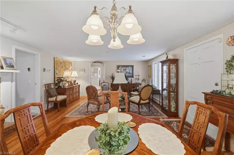 Dining - 1167 New Hope Rd, Purlear, NC 28665 photo 3 of 3