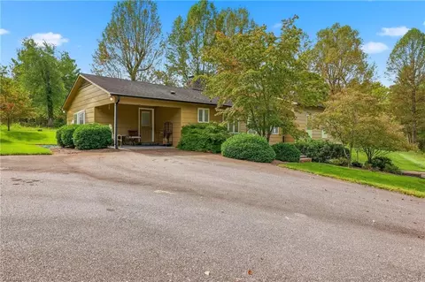 Exterior - 1167 New Hope Rd, Purlear, NC 28665 photo 2 of 10
