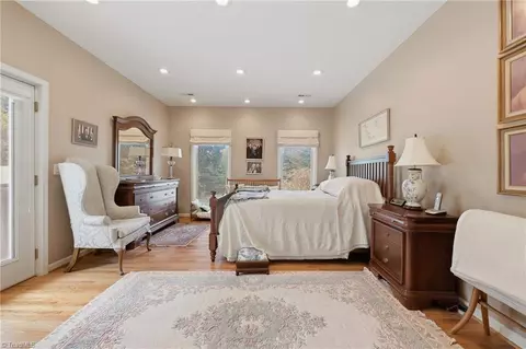 Bedroom - 1167 New Hope Rd, Purlear, NC 28665 photo 6 of 7