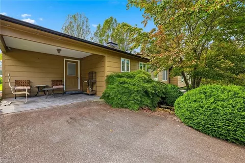 Exterior - 1167 New Hope Rd, Purlear, NC 28665 photo 5 of 10