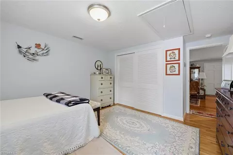 Bedroom - 1167 New Hope Rd, Purlear, NC 28665 photo 4 of 7