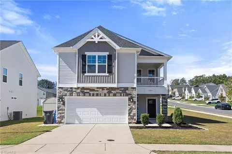 1993 Watkins Landing Dr, Kernersville, NC 27284