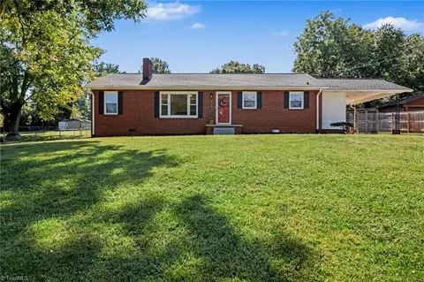 Exterior - 109 Mohawk Dr, King, NC 27021 photo 3 of 7