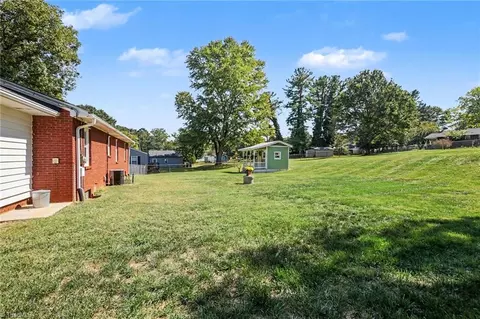Exterior - 109 Mohawk Dr, King, NC 27021 photo 6 of 7