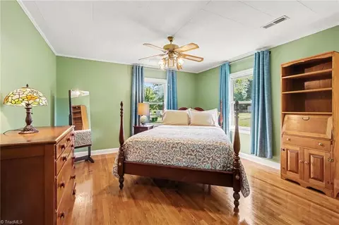 Bedroom - 109 Mohawk Dr, King, NC 27021 photo 2 of 3