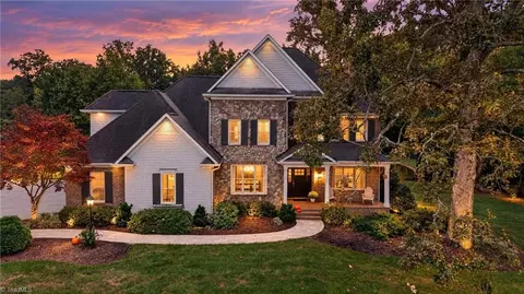 880 Osprey Ridge Rd, Winston Salem, NC 27106