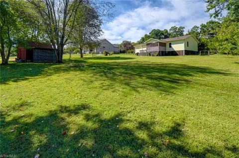 Exterior - 224 Tom Hunter Rd, Pilot Mountain, NC 27041 photo 10 of 11