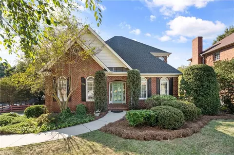 124 Bradford Lake Ct, Lewisville, NC 27023