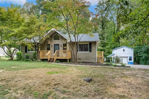 364 Staplewood Rd, Lexington, NC 27295