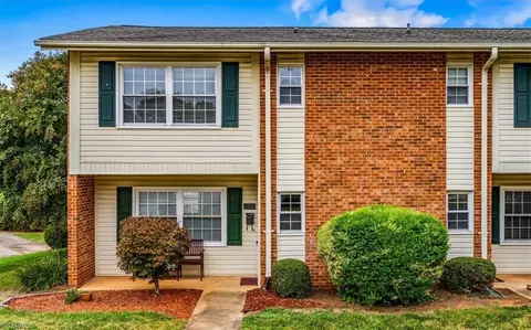 4728 Champion Ct, Greensboro, NC 27410