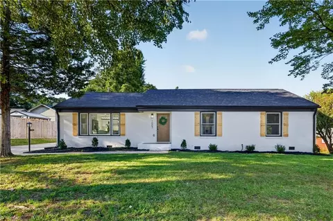 1003 Pembroke Rd, Greensboro, NC 27408