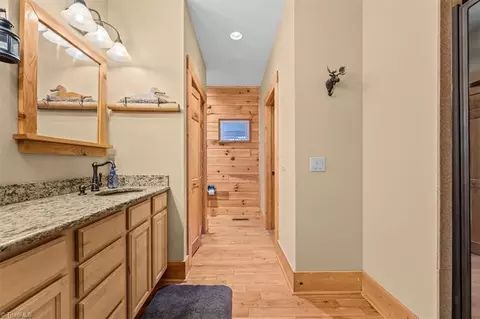 Entry Way - 446 Dockside Ter, Denton, NC 27239 photo 4 of 9