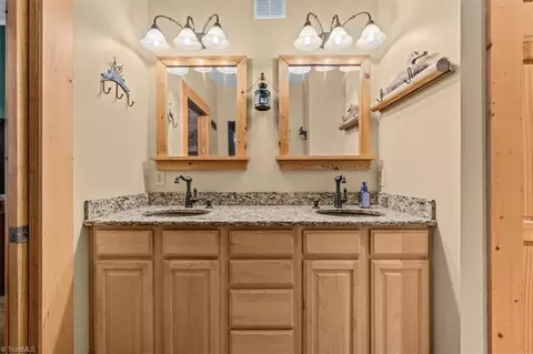 Bath - 446 Dockside Ter, Denton, NC 27239 photo 1 of 4