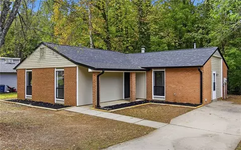 2613 Woodcreek Rd, Winston Salem, NC 27106