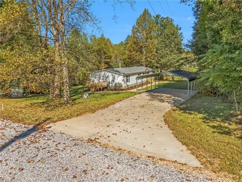 265 Mckinley Rd, Roaring River, NC 28669 photo 5