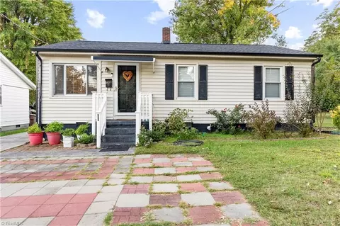 2112 Vale Pl, Greensboro, NC 27401