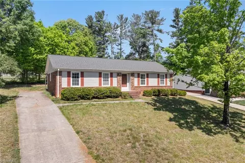 203 Shenandoah Dr, Winston Salem, NC 27103