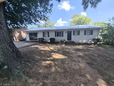 203 Pennington Ave, Lexington, NC 27292