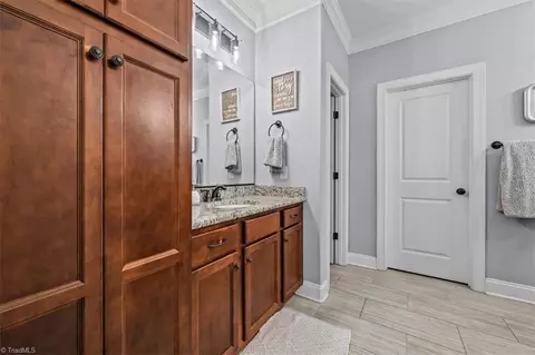 Entry Way - 7101 English Pride Dr, Trinity, NC 27370 photo 5 of 7