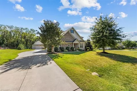 Exterior - 7101 English Pride Dr, Trinity, NC 27370 photo 7 of 7