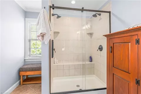 Bath - 2008 Pinehurst Ct E, Clemmons, NC 27012 photo 6 of 6