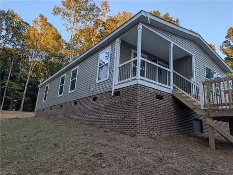 1430 Pineview Rd, Randleman, NC 27317 photo 4