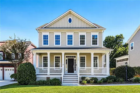 113 Market Cross Ct, Holly Springs, NC 27540