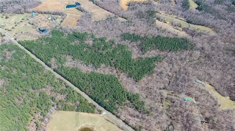 6 David Moore Rd, Burlington, NC 27217 photo 4