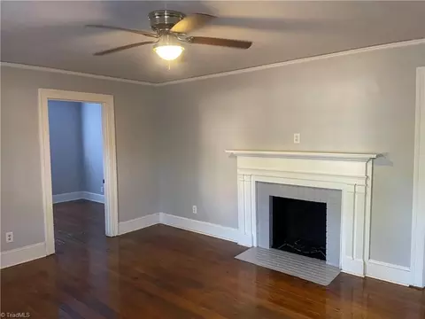 Living - 425 Moir St, Eden, NC 27288 photo 4 of 5